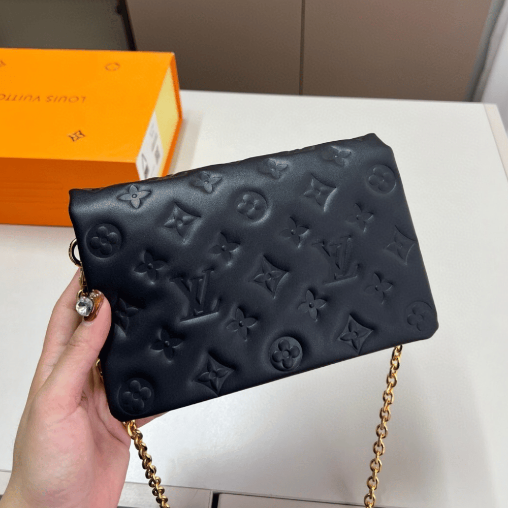 Louis Vuitton Pochette Coussin Black 7.9 Inches M82116