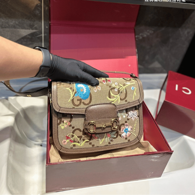 Gucci Horsebit 1955 Shoulder Bag Brown 10.2 Inches