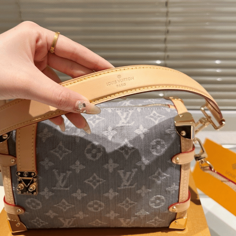 Louis Vuitton Side Trunk Guxiaoling Soft Box, Denim Grey, 9.4 in, M13285
