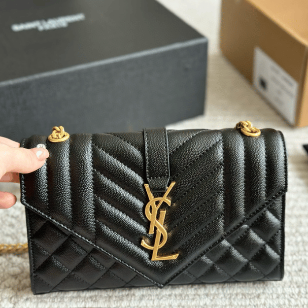 Saint Laurent Envelope Woc Black Quilted Bag 8.3 Inches 600185AACT71000