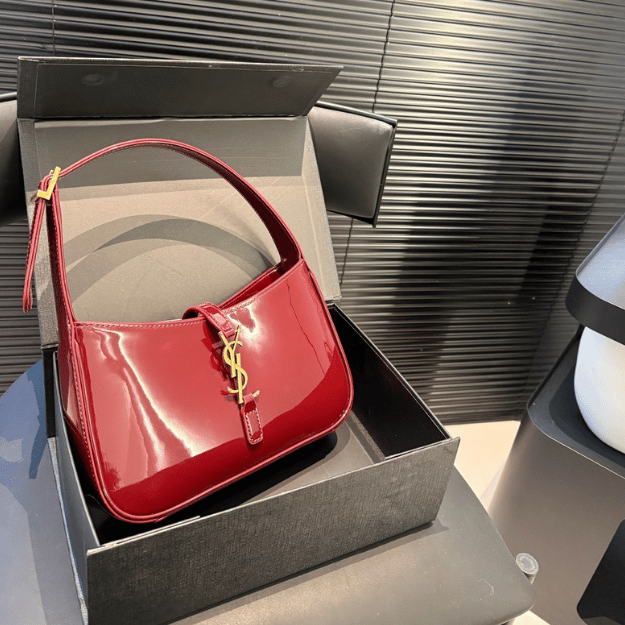 Saint Laurent Le 5 À 7 Hobo Bag Bordeaux Patent 9.4 Inches