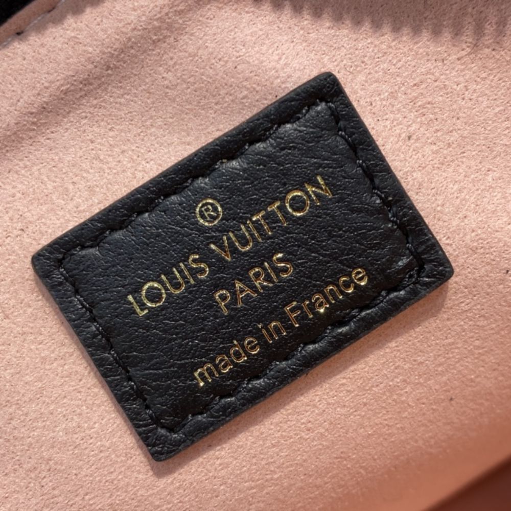 [Premium Quality] – Louis Vuitton Coussin PM Black 10.2 Inches M21260