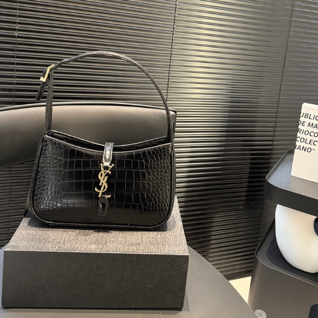 Saint Laurent Le 5 À 7 Hobo Bag Black Croc 9.4 Inches 657228DZESW1062