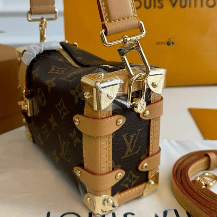 Louis Vuitton Pico Side Trunk Monogram, 7.1 in
