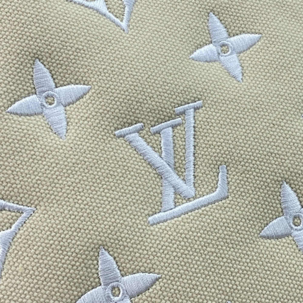 Louis Vuitton Neverfull MM Monogram Giant By The Pool White On Beige 12.2 Inches M22838