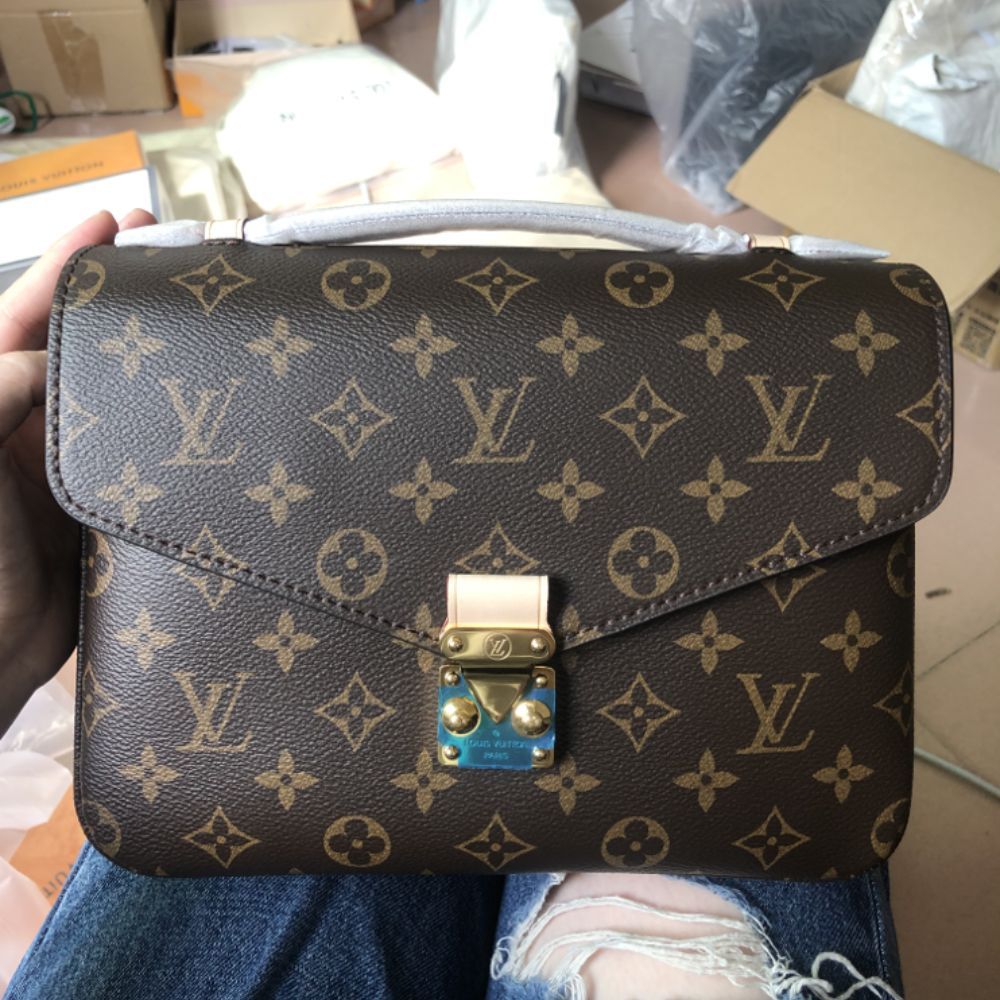 [Premium Quality] – Louis Vuitton Monogram Canvas Pochette Métis Brown 9.8 Inches M44875