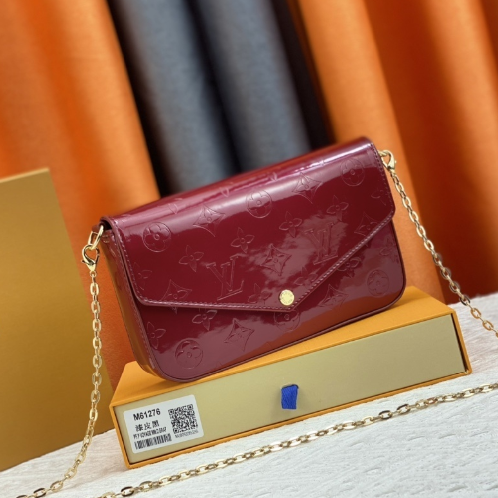 Louis Vuitton Pochette Félicie Monogram Vernis Amarante 8.3 Inches M61276