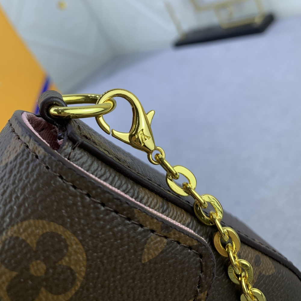 Louis Vuitton Pochette Félicie Rose Ballerine Bag, 8.3 in, M61276