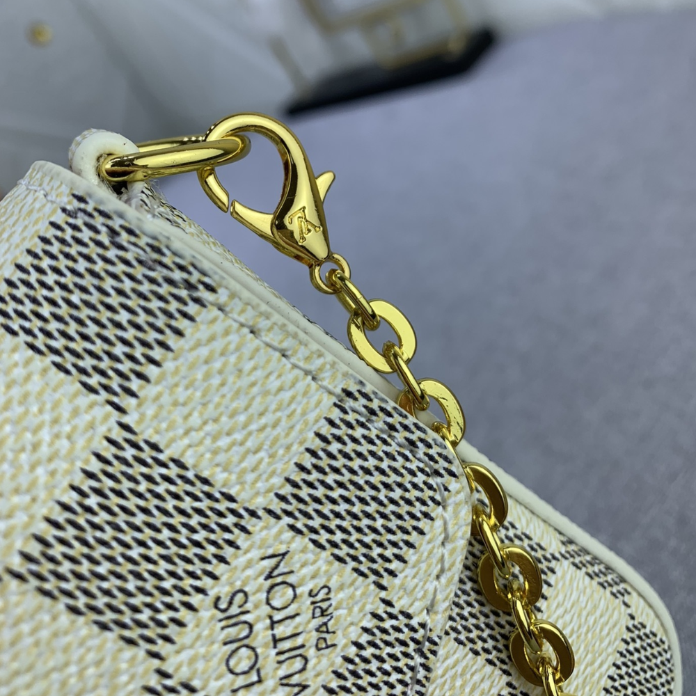Louis Vuitton Pochette Félicie Damier Azur Pink 8.3 Inches N40491