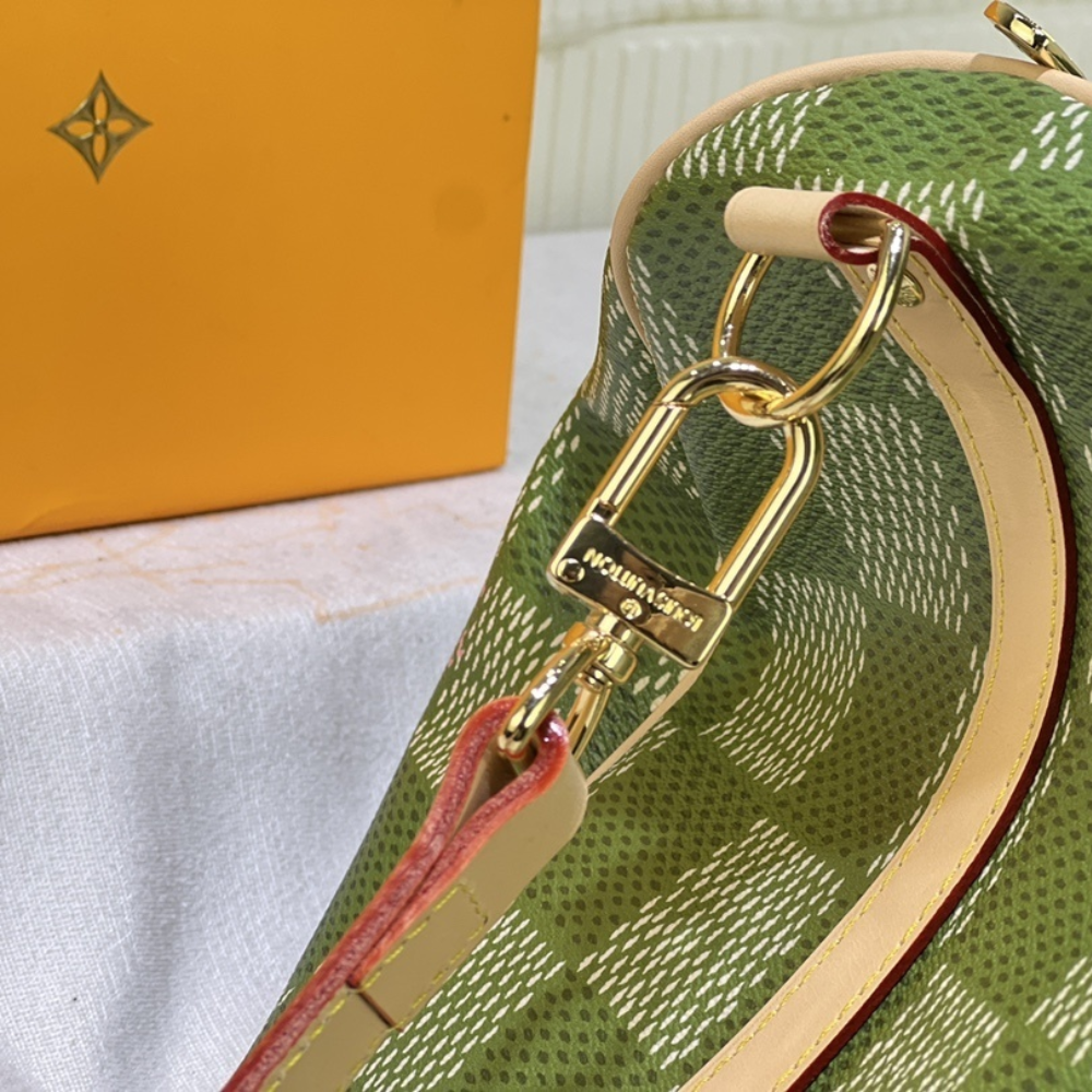 Louis Vuitton Keepall Bandoulière 50 Bag Green 19.7 Inches N40667