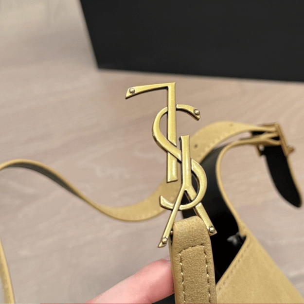 Saint Laurent Le 5 À 7 Hobo Bag 8.3 Inches 8094611U80W3194