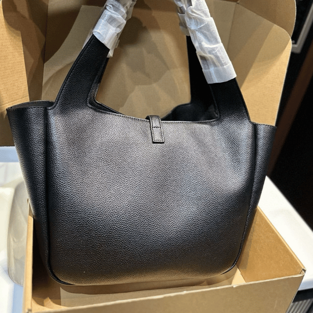 Saint Laurent Le 5 À 7 Maxi Bag Black 19.7 Inches 763435AADUU1000