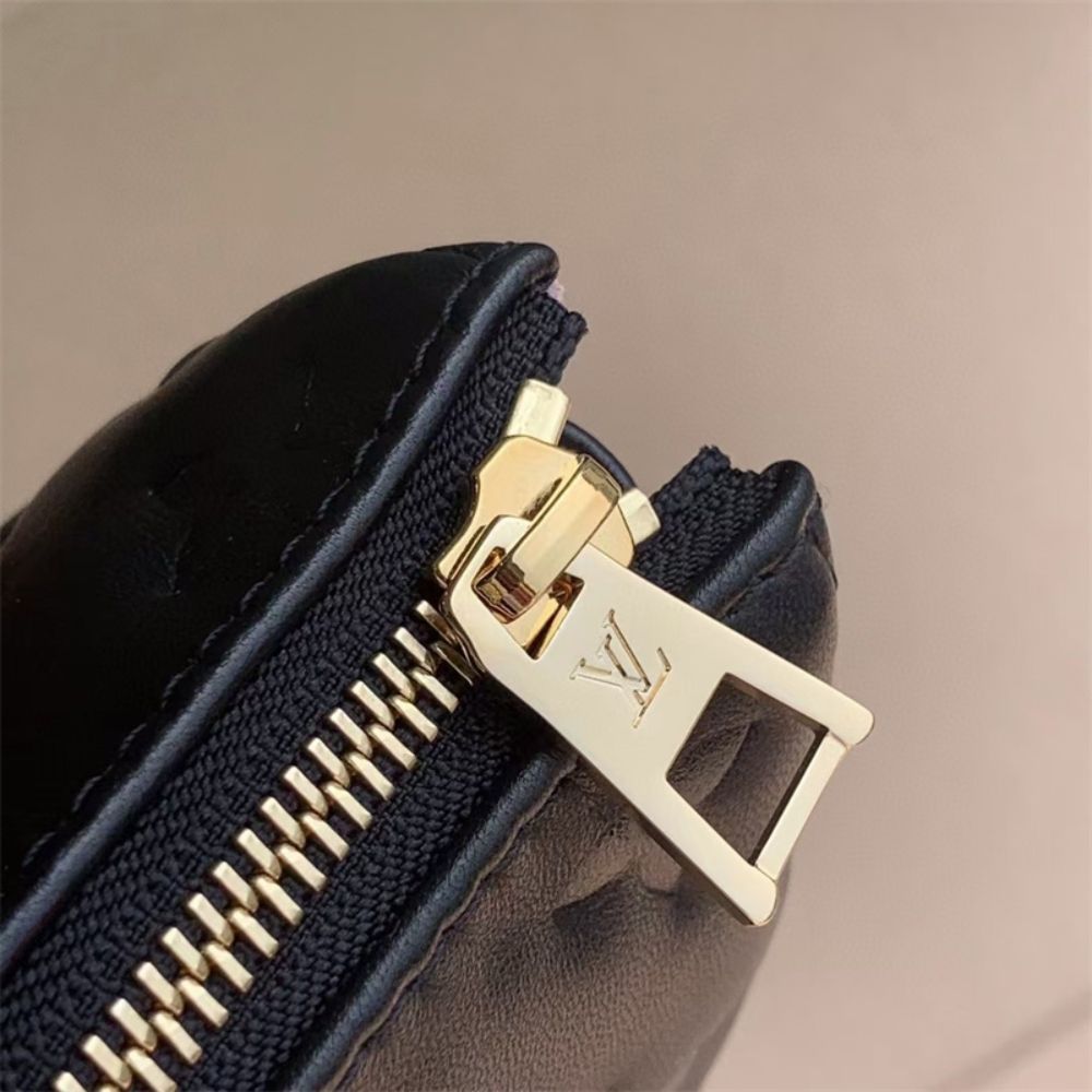 Louis Vuitton Coussin PM Black 10.2 Inches M57790