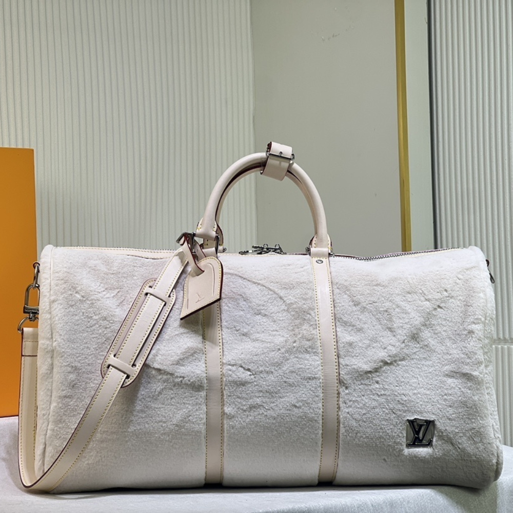 Louis Vuitton Puffy Shearling Keepall Bandoulière 50 Beige 19.7 Inches M23108