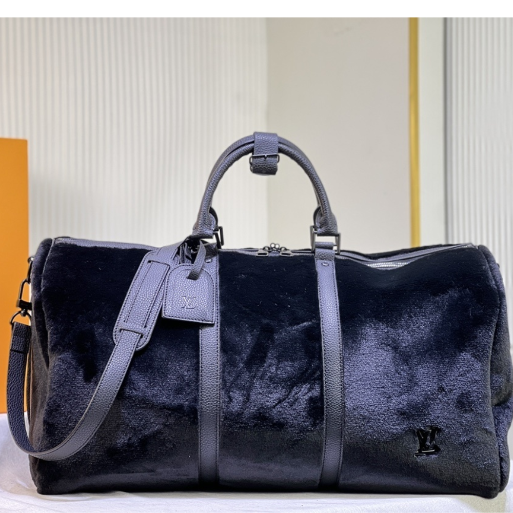 Louis Vuitton Puffy Shearling Keepall Bandoulière 50 Black 19.7 Inches M23108