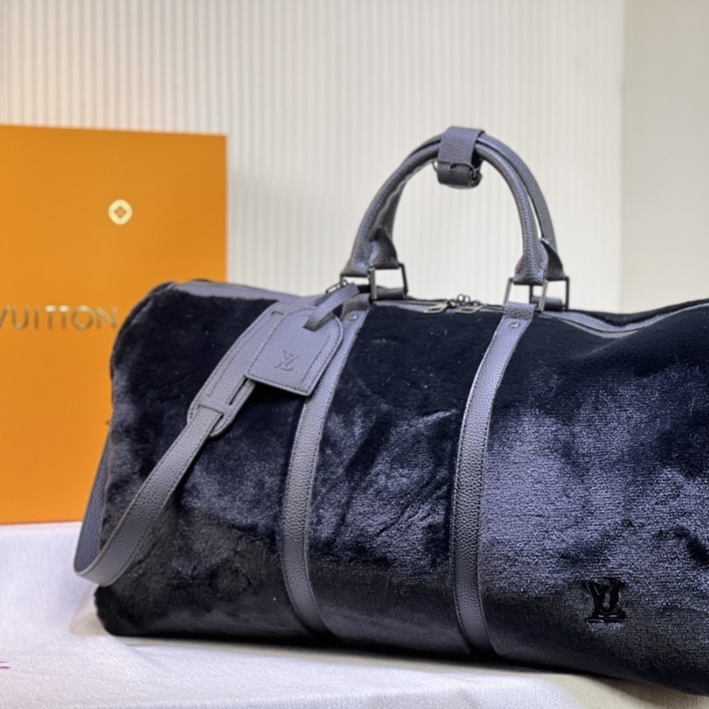 Louis Vuitton Puffy Shearling Keepall Bandoulière 50 Black 19.7 Inches M23108