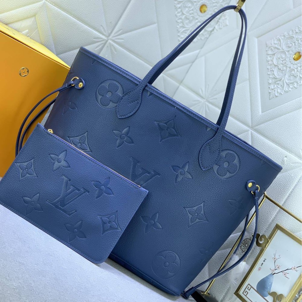 Louis Vuitton Neverfull MM Blue 12.2 Inches M47143