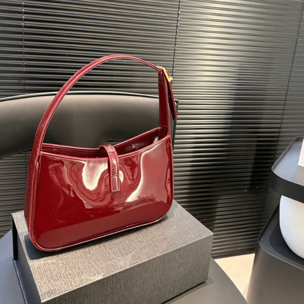 Saint Laurent Le 5 À 7 Hobo Bag Bordeaux Patent 9.4 Inches