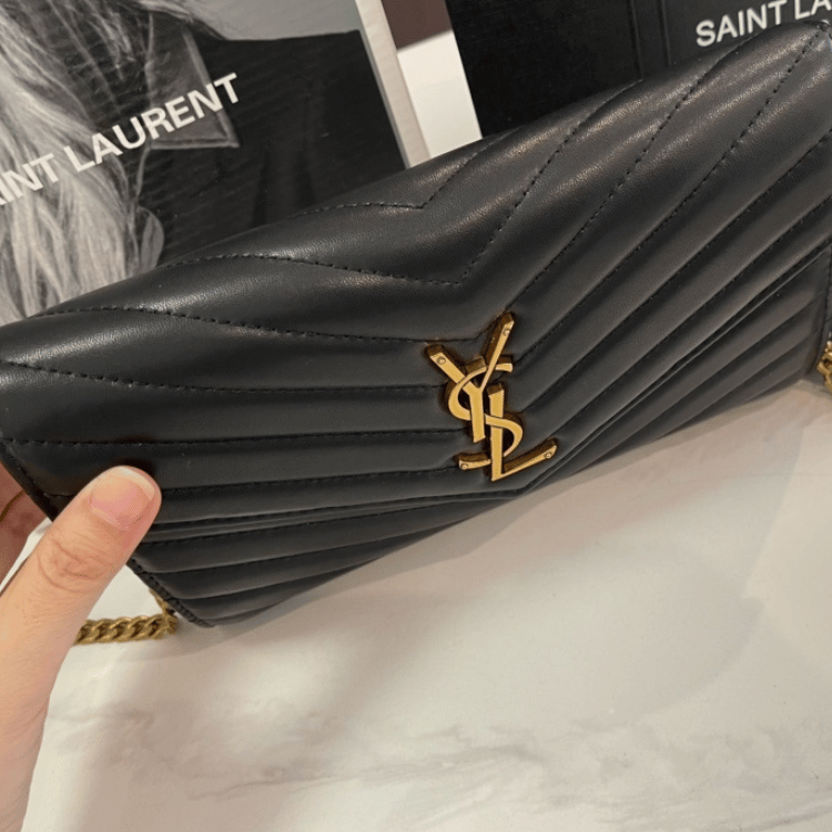 Saint Laurent Envelope Woc Black Bag 8.7 Inches 742920AAA441000