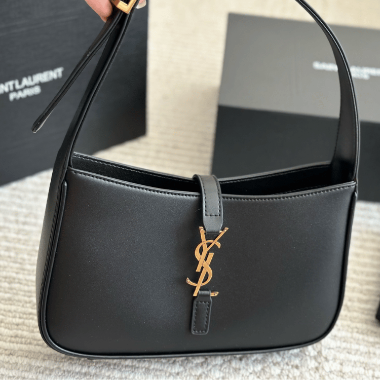Saint Laurent Le 5 À 7 Hobo Bag Black 9.4 Inches