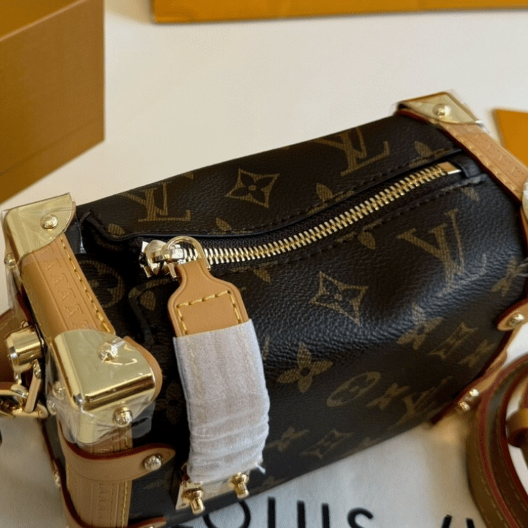 Louis Vuitton Pico Side Trunk Monogram, 7.1 in