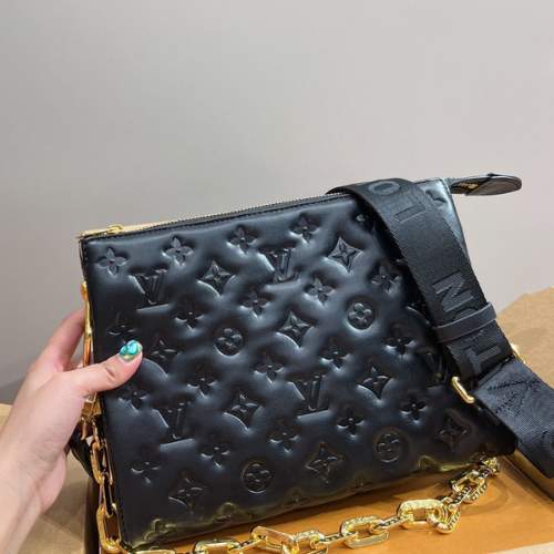 Louis Vuitton Coussin PM Black 10.2-Inch M21260