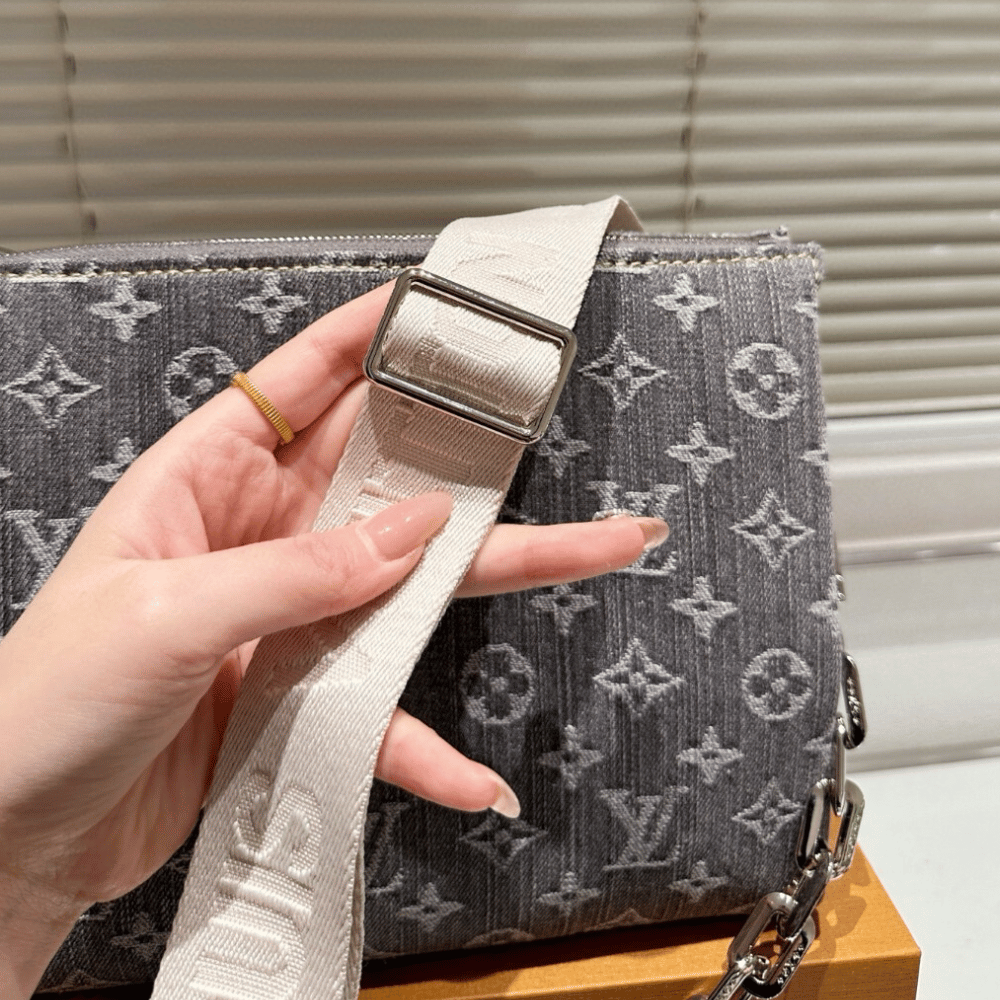 Louis Vuitton Coussin PM Denim Gray 11 Inches M12347