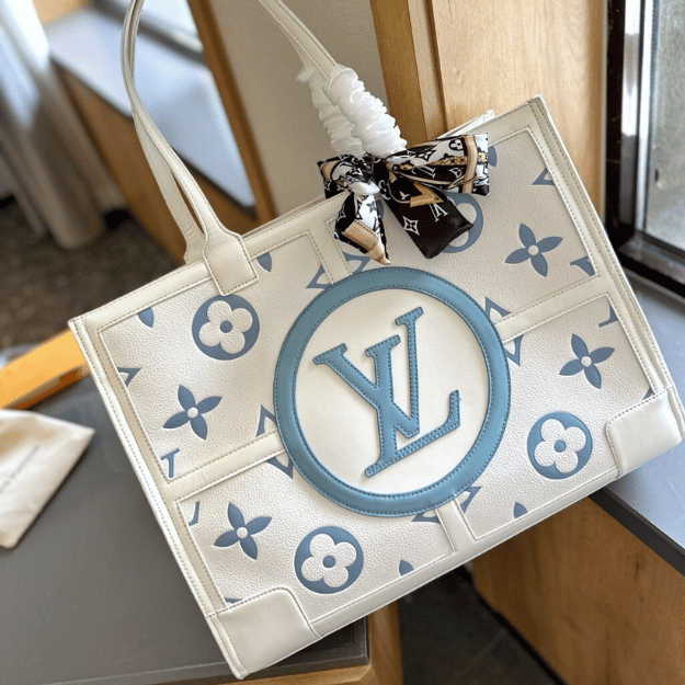 Louis Vuitton Onthego Tote Bag White / Blue 15.7 Inches