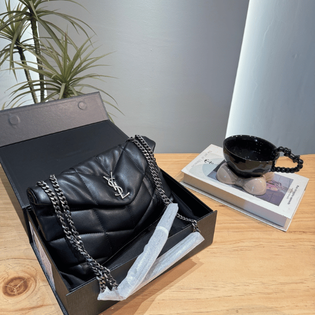 Saint Laurent Loulou Bag Black Nappa 8.7 Inches 5774761El001000