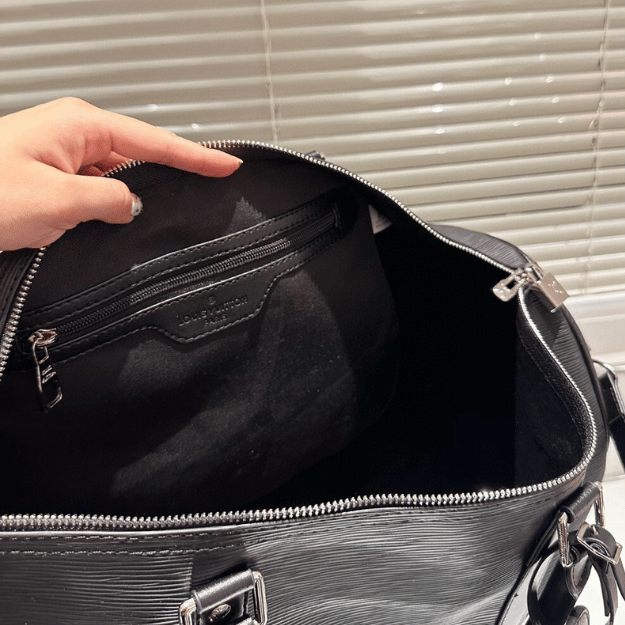 Louis Vuitton Keepall 50 Black 19.7 Inches