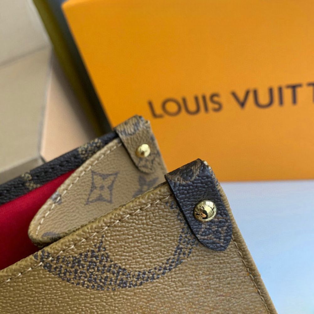 Louis Vuitton Onthego MM Monogram 13.8 Inches M45321
