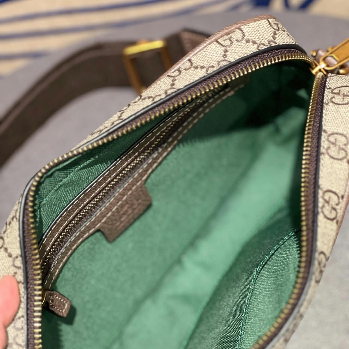 Gucci Ophidia Small Crossbody Bag Beige 9.1 Inches 839155 FAEOF 9745